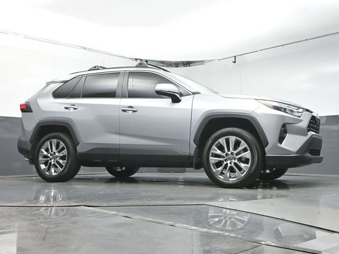 Used 2024 Toyota RAV4 XLE Premium image 32