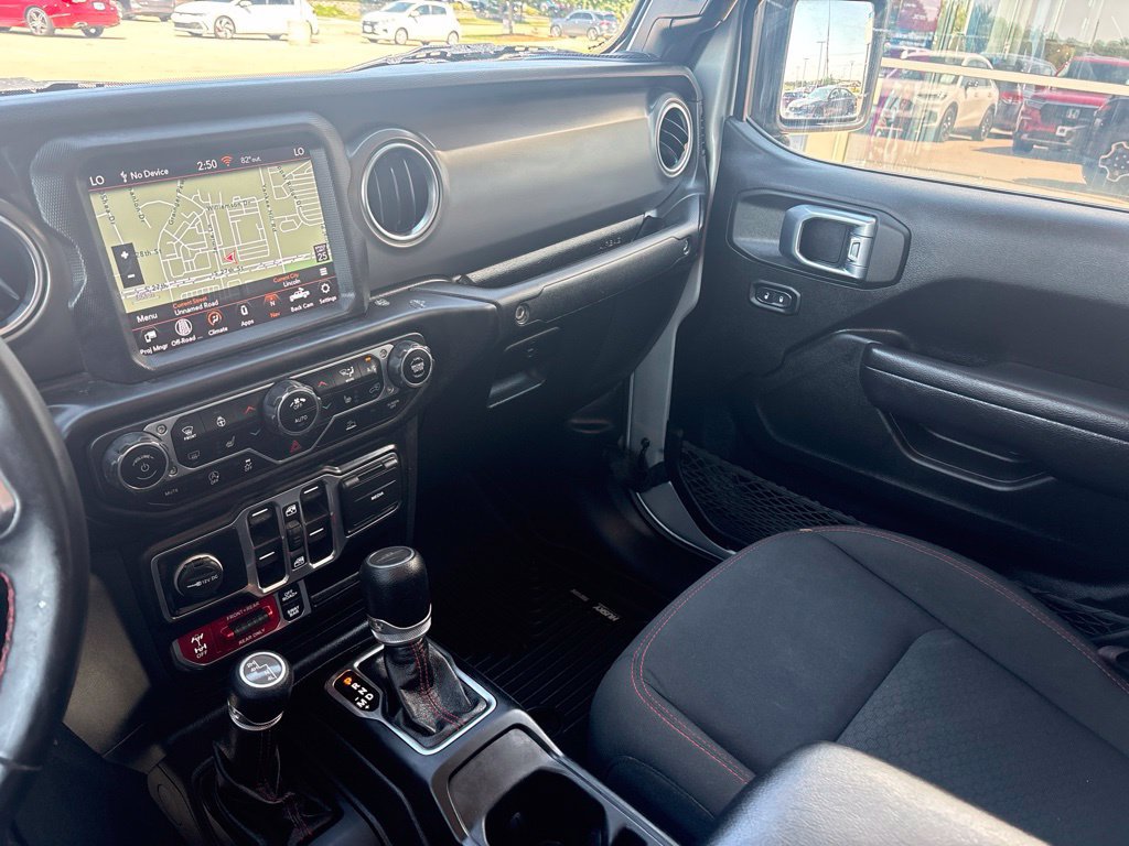Used 2022 Jeep Gladiator Rubicon w/ Cold Weather Group AWD/4WD image 21