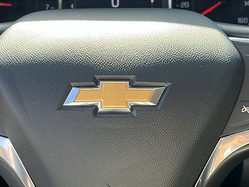 Used 2019 Chevrolet Equinox LT image 17