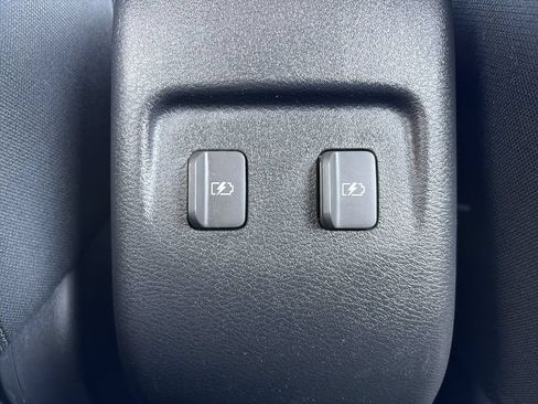 Certified 2024 Nissan Kicks SV FWD image 19