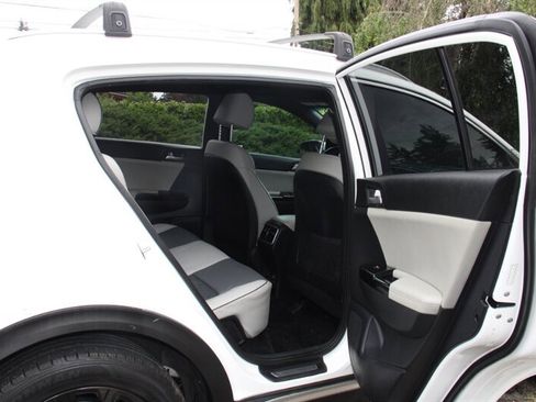 Used 2019 Kia Sportage EX w/ EX Sport Appearance Package AWD/4WD image 6