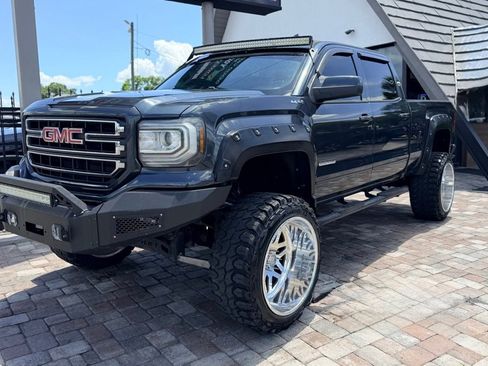 Used 2017 GMC Sierra 1500 SLE w/ Elevation Edition AWD/4WD image 8