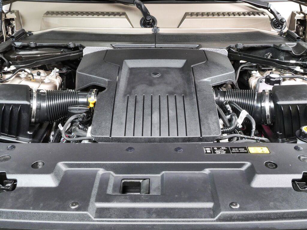 Used 2026 Land Rover Defender 110 OCTA AWD/4WD image 34