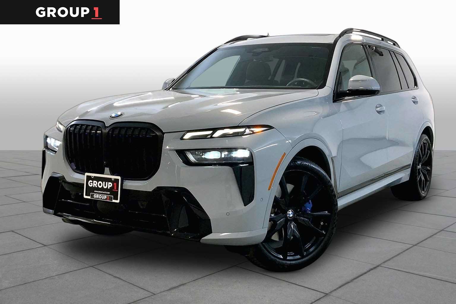 Used 2025 BMW X7 xDrive40i w/ Executive Package AWD/4WD image 1