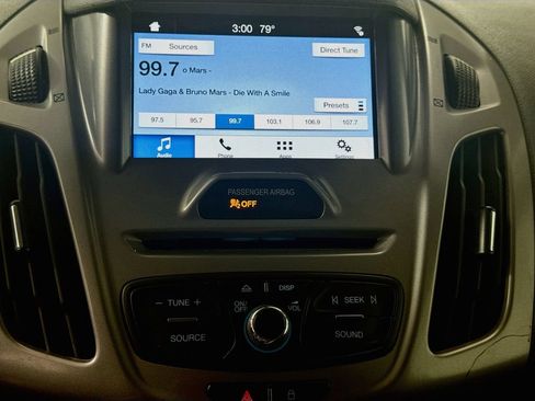 Used 2018 Ford Transit Connect XLT FWD image 14