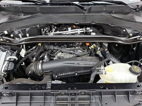 Certified 2025 Ford Explorer ST-Line AWD/4WD image 29