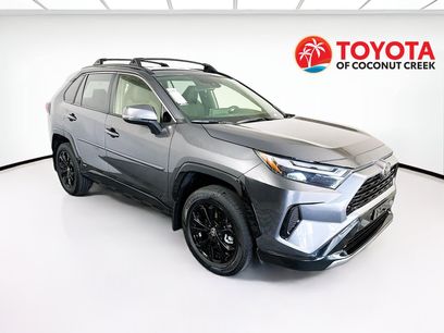 Used 2025 Toyota RAV4 SE w/ Weather Package