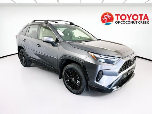 Used 2025 Toyota RAV4 SE w/ Weather Package AWD/4WD image 1