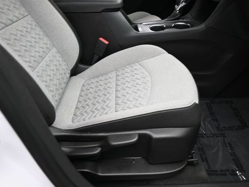 Used 2024 Chevrolet Equinox LS w/ Driver Confidence II Package FWD image 38