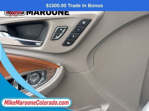 Used 2017 Chevrolet Malibu Premier w/ Premier Sun and Wheel Package image 13