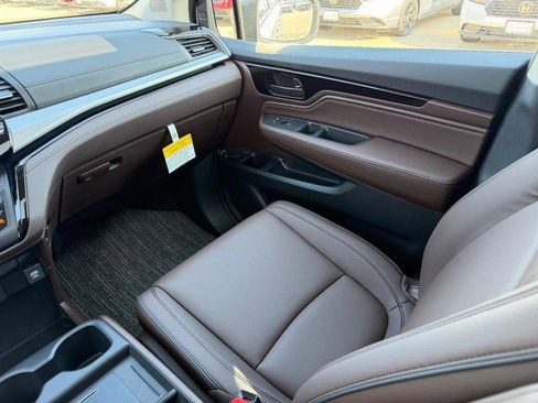 New 2026 Honda Odyssey Touring image 20