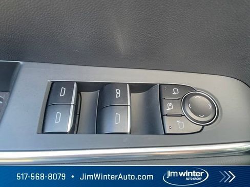 Used 2025 GMC Acadia Denali w/ LPO, Floor Liner Package AWD/4WD image 29