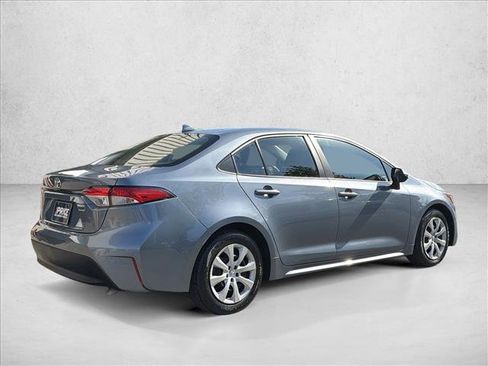 Used 2023 Toyota Corolla LE FWD image 5