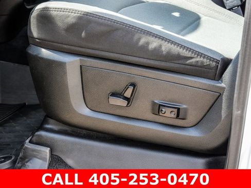 Used 2024 RAM 2500 Big Horn w/ Protection Group AWD/4WD image 30