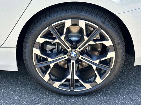 New 2026 BMW 330i xDrive Sedan w/ Premium Package AWD/4WD image 7