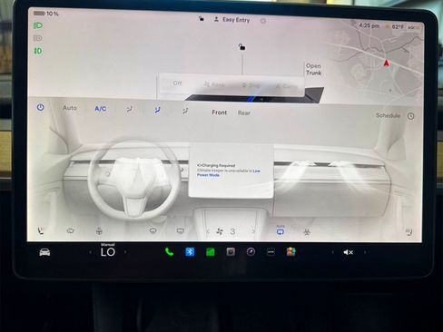 Used 2022 Tesla Model Y Long Range image 27