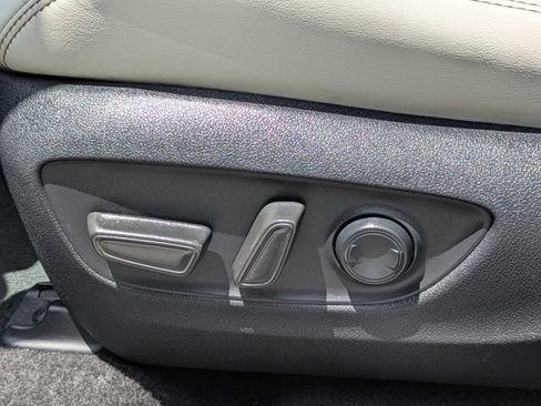 Used 2022 Toyota RAV4 XLE Premium FWD image 23