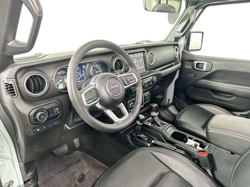 Used 2023 Jeep Wrangler Unlimited Sahara w/ Cold Weather Group AWD/4WD image 11