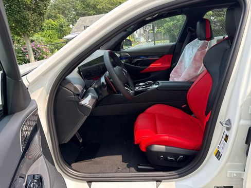 New 2026 BMW M5 w/ Executive Package image 11