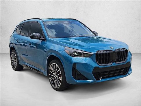 Used 2025 BMW X1 xDrive28i w/ Premium Package image 3