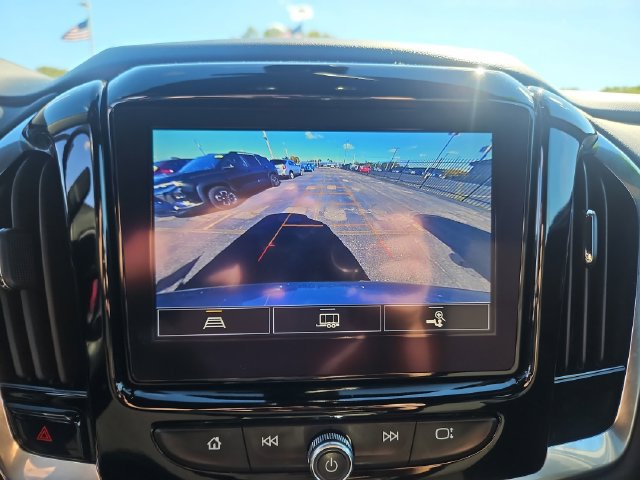 Used 2023 Chevrolet Traverse LT FWD image 21