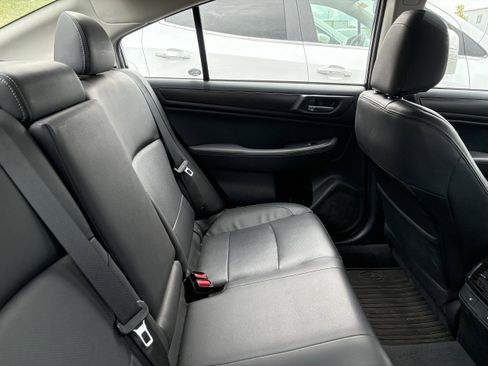 Used 2015 Subaru Legacy 2.5i Limited AWD/4WD image 10