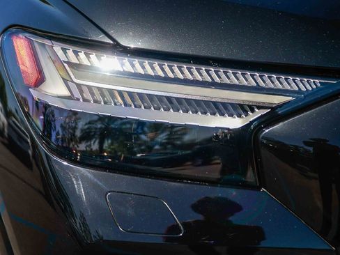 Used 2024 Audi Q4 e-tron Prestige w/ Black Optic Package AWD/4WD image 12