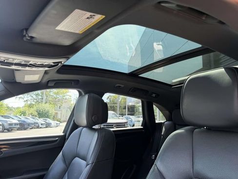 Certified 2023 Porsche Macan S AWD/4WD image 15