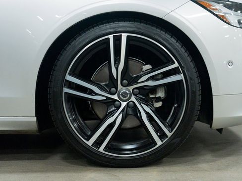 Used 2019 Volvo V90 T5 R-Design w/ Protection Package Premier image 15