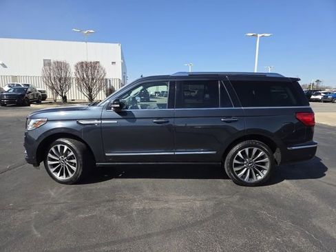 Used 2021 Lincoln Navigator Reserve w/ Luxury Package image 30