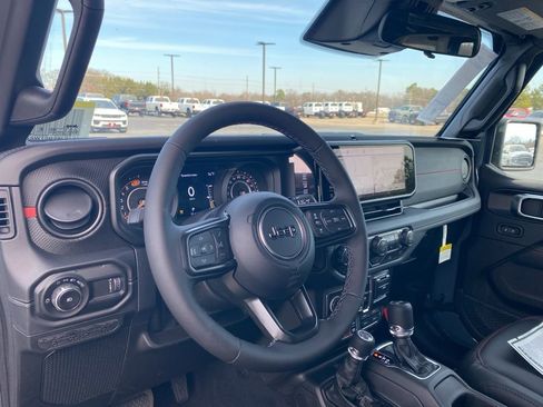 New 2026 Jeep Wrangler Unlimited Rubicon image 13