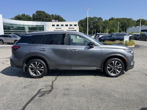 Certified 2025 INFINITI QX60 Luxe image 2