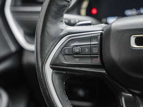 Used 2022 Jeep Grand Cherokee Altitude image 34