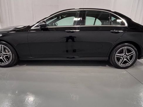 Used 2023 Mercedes-Benz E 350 4MATIC Sedan image 9