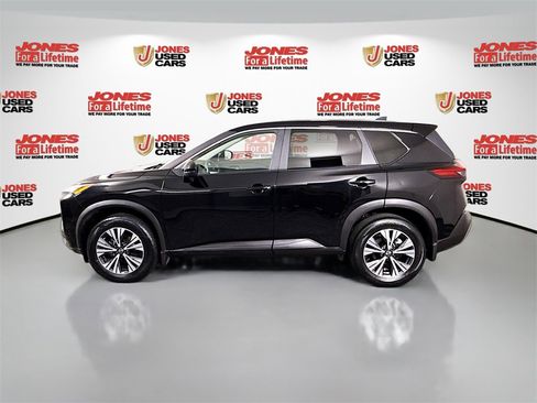 Used 2023 Nissan Rogue SV image 13