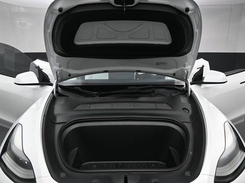 Used 2022 Tesla Model Y Performance AWD/4WD image 23