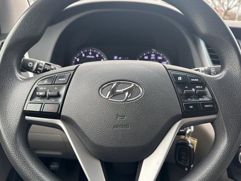 Used 2017 Hyundai Tucson SE image 35