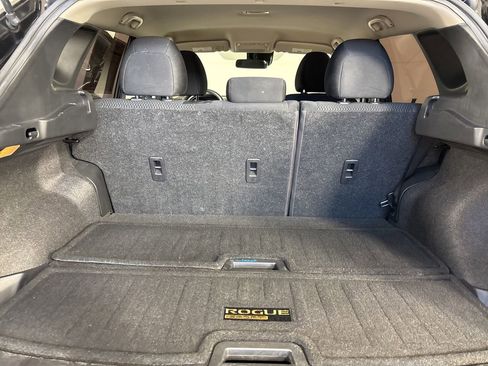 Used 2020 Nissan Rogue Sport S image 23