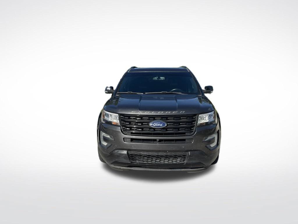 Used 2016 Ford Explorer Sport w/ Equipment Group 401A AWD/4WD image 3