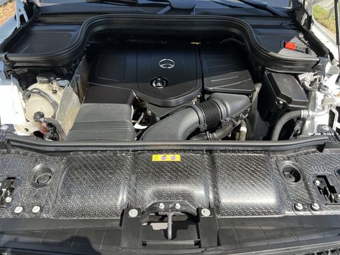 Certified 2025 Mercedes-Benz GLE 350 4MATIC w/ AMG Line Exterior image 36