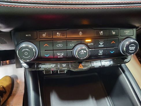 Used 2023 Dodge Durango GT image 47