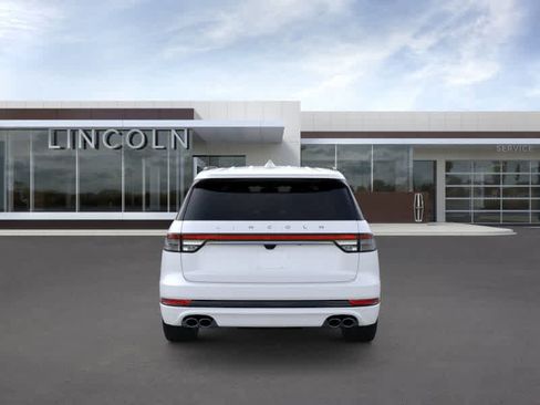 New 2025 Lincoln Aviator Premiere w/ Jet Appearance Package image 5