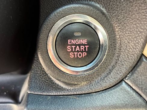 Used 2020 Subaru Outback Limited AWD/4WD image 18