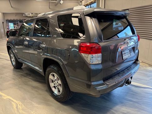 Used 2010 Toyota 4Runner SR5 AWD/4WD image 38