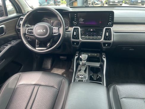 Certified 2023 Kia Sorento X-Line EX AWD/4WD image 19