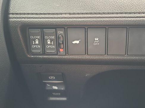 Used 2025 Honda Odyssey EX-L image 17