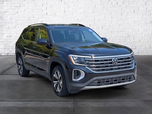 Certified 2024 Volkswagen Atlas SE AWD/4WD image 1