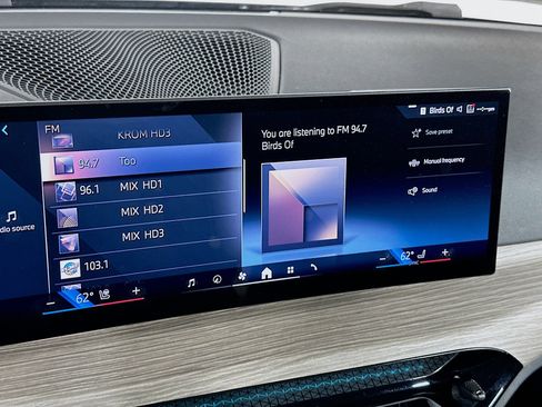 Used 2025 BMW 430i Coupe w/ Premium Package image 19