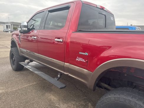 Used 2017 Ford F250 Lariat w/ Lariat Ultimate Package image 6