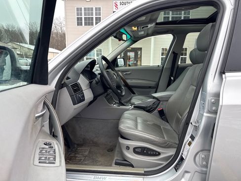 Used 2005 BMW X3 3.0i image 10